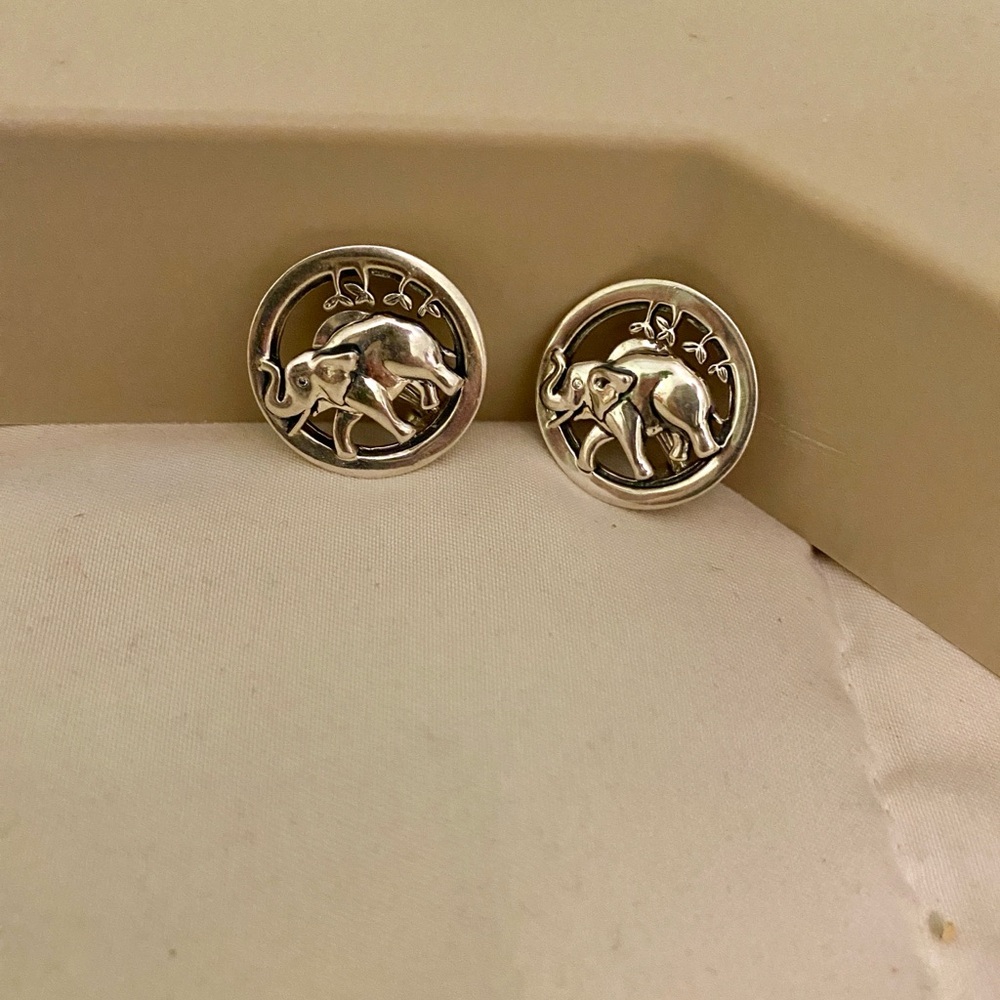 Studio Silver Elephant Design Earrings